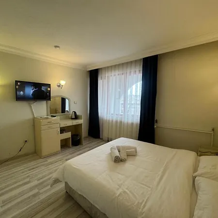 S çelik Royal Hotel *